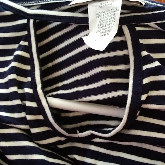 Cocos clozet top - Picture 3 of 3